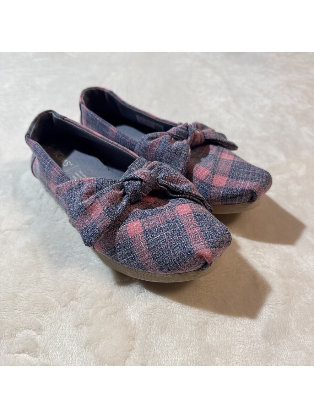 Toms Women's size 6 Pink and Blue Plaid with Bow